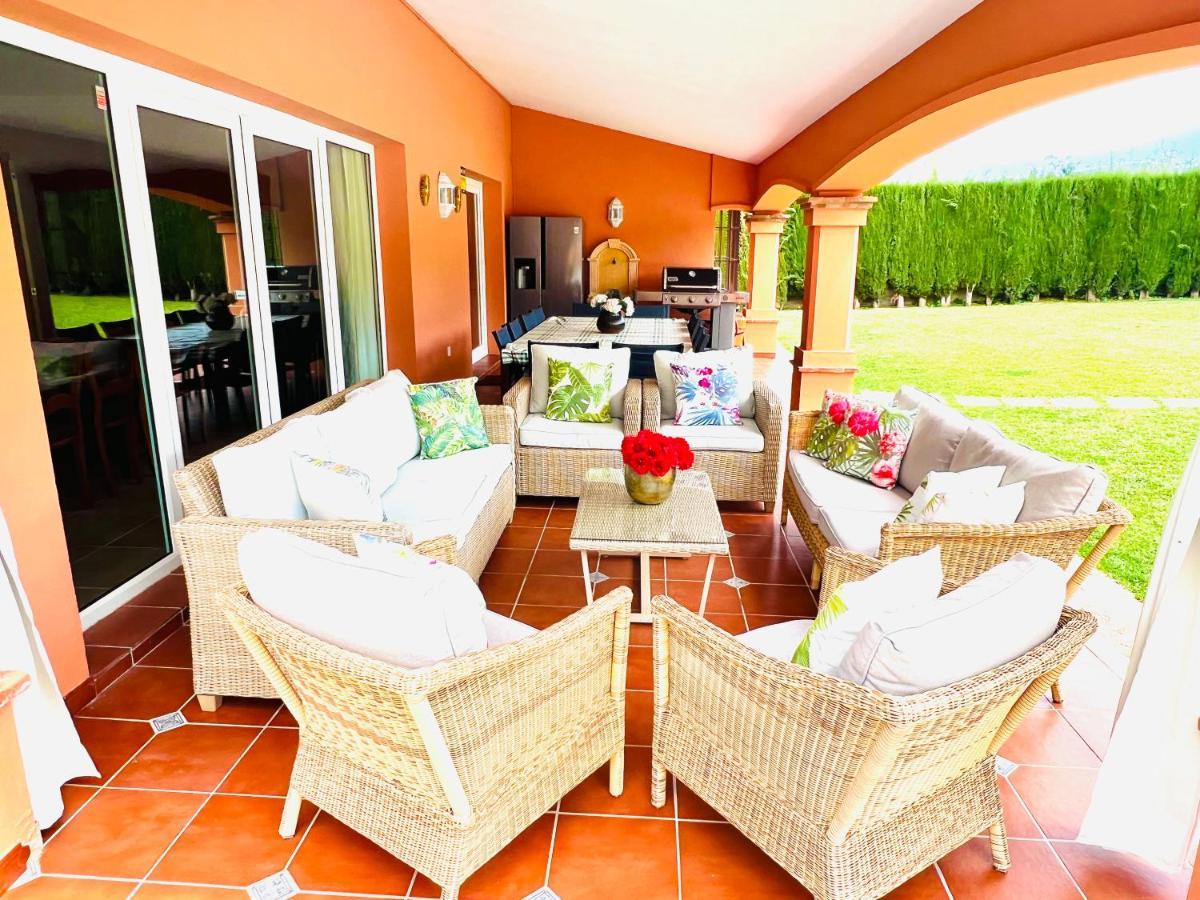 Villa Summer Sol Mediterranea Alhaurín de la Torre Exterior foto